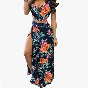 NEW! Multi-color maxi skirt/ tie around top SET!